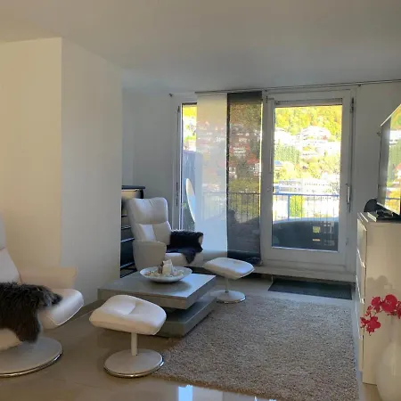 Private Im Gebaeude Des Graf Eberhard Appartement