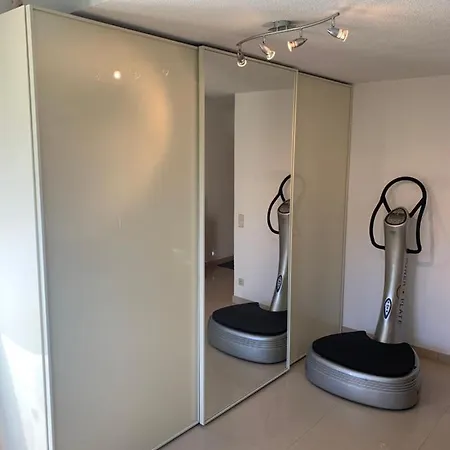 Private Im Gebaeude Des Graf Eberhard Appartement *