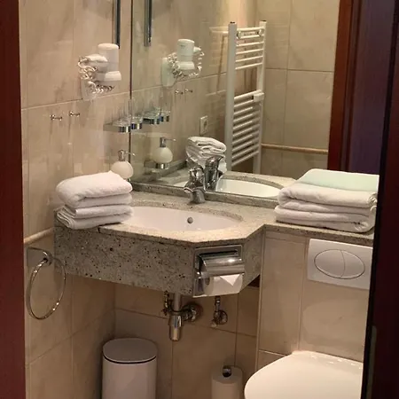 Private Im Gebaeude Des Graf Eberhard شقة